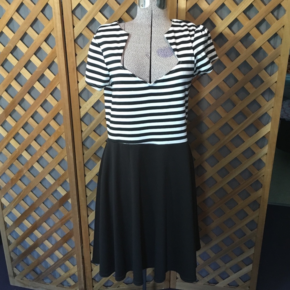 Black & White Striped Steady Clothing Dress 1X